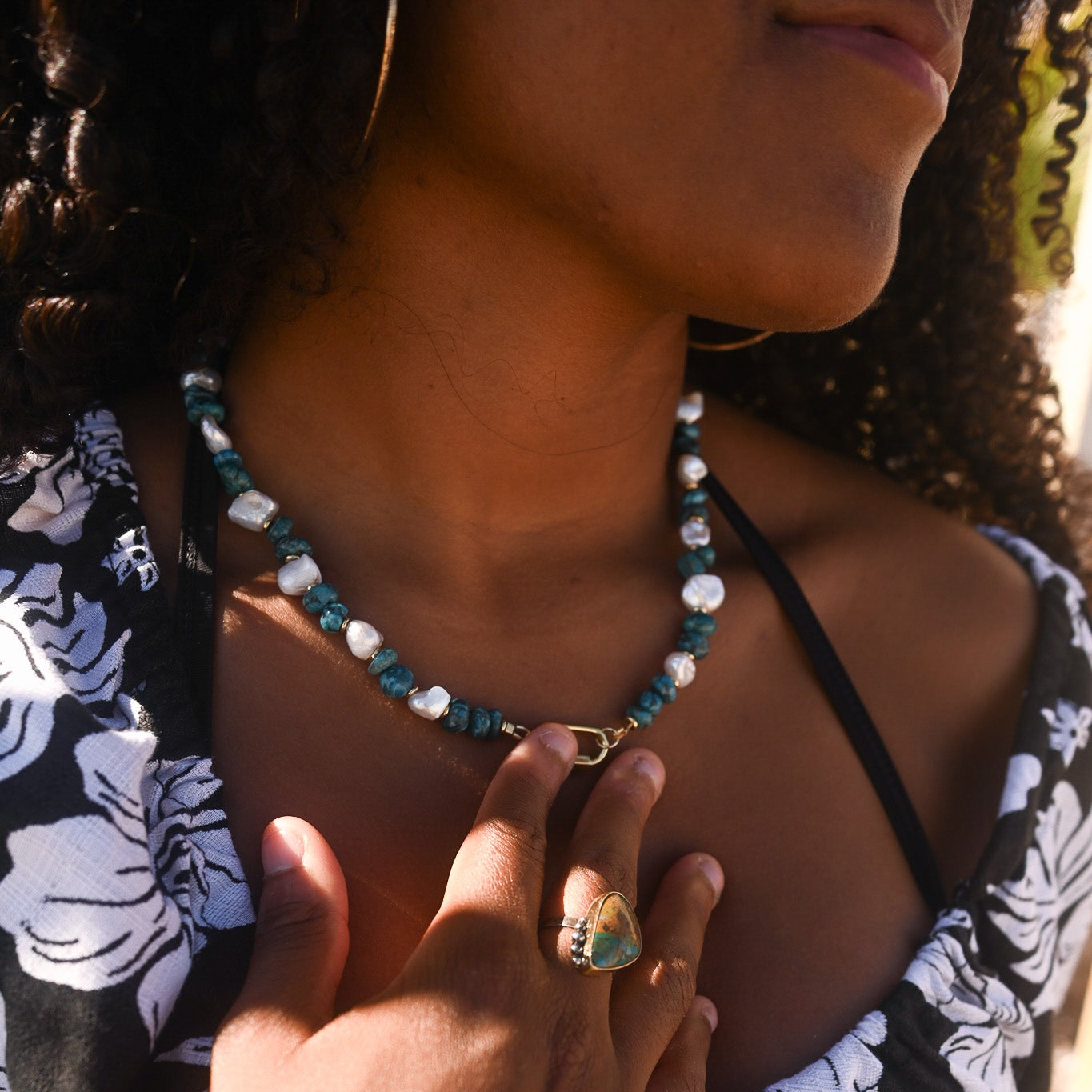 Azure Tide Pearl Choker