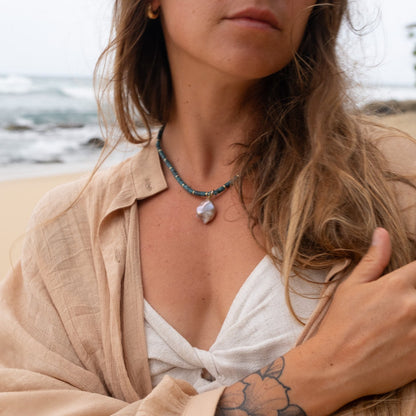 Nosara Surf Choker with Jumbo Pearl