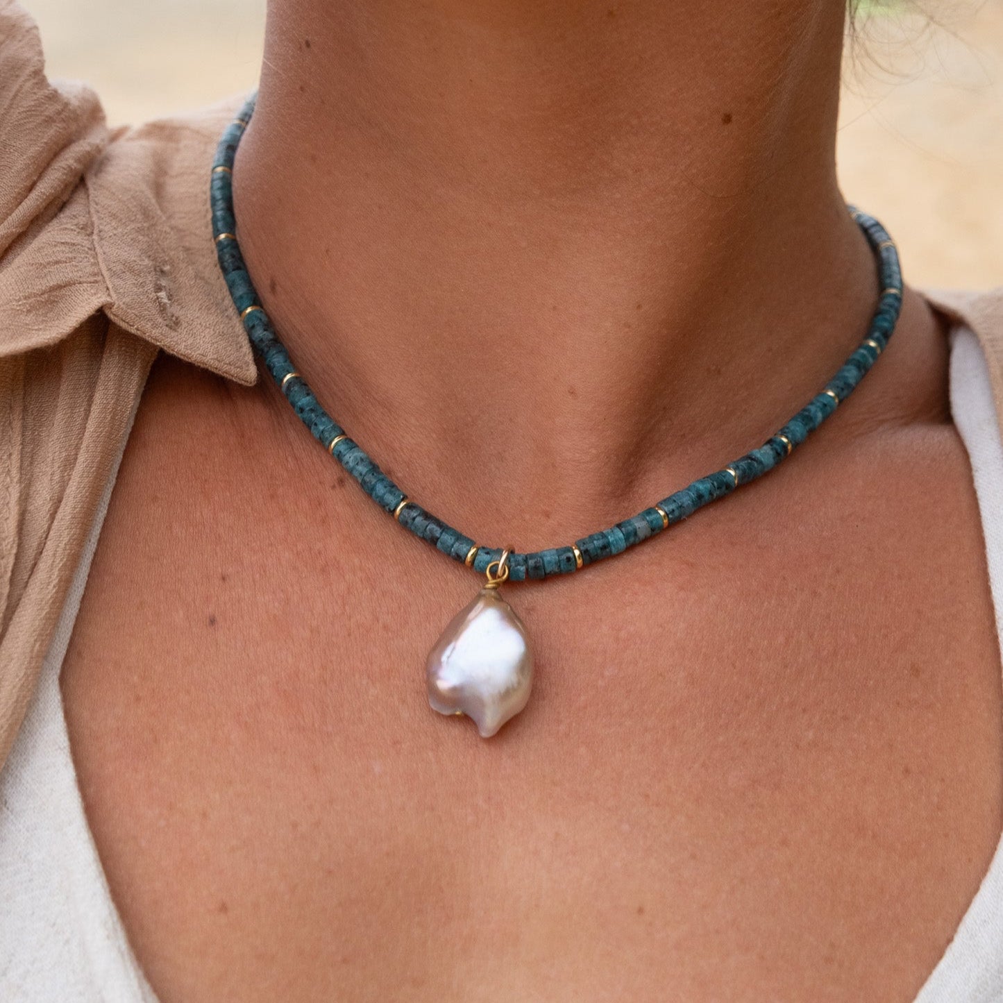 Nosara Surf Choker with Jumbo Pearl