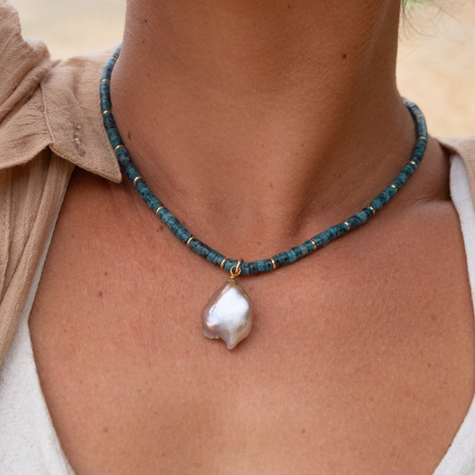 Nosara Surf Choker with Jumbo Pearl