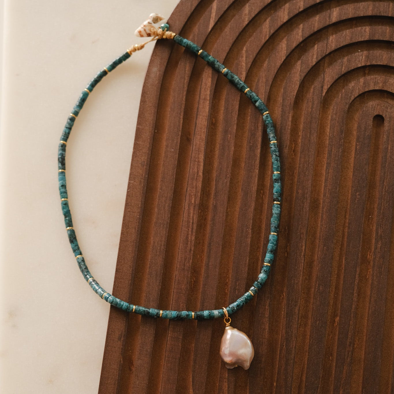 Nosara Surf Choker with Jumbo Pearl